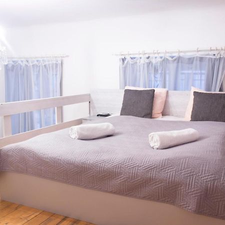 Lisa Apartment On The Famous Dohany Street Boedapest Buitenkant foto